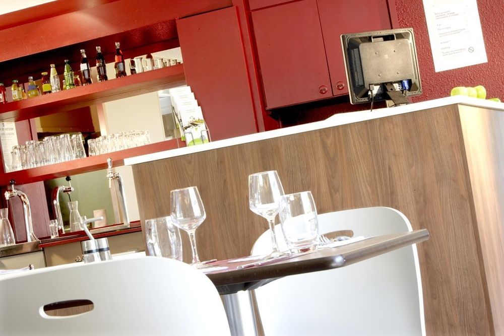 B&B Hotel Avignon Sud Parc Des Expositions Restaurang bild