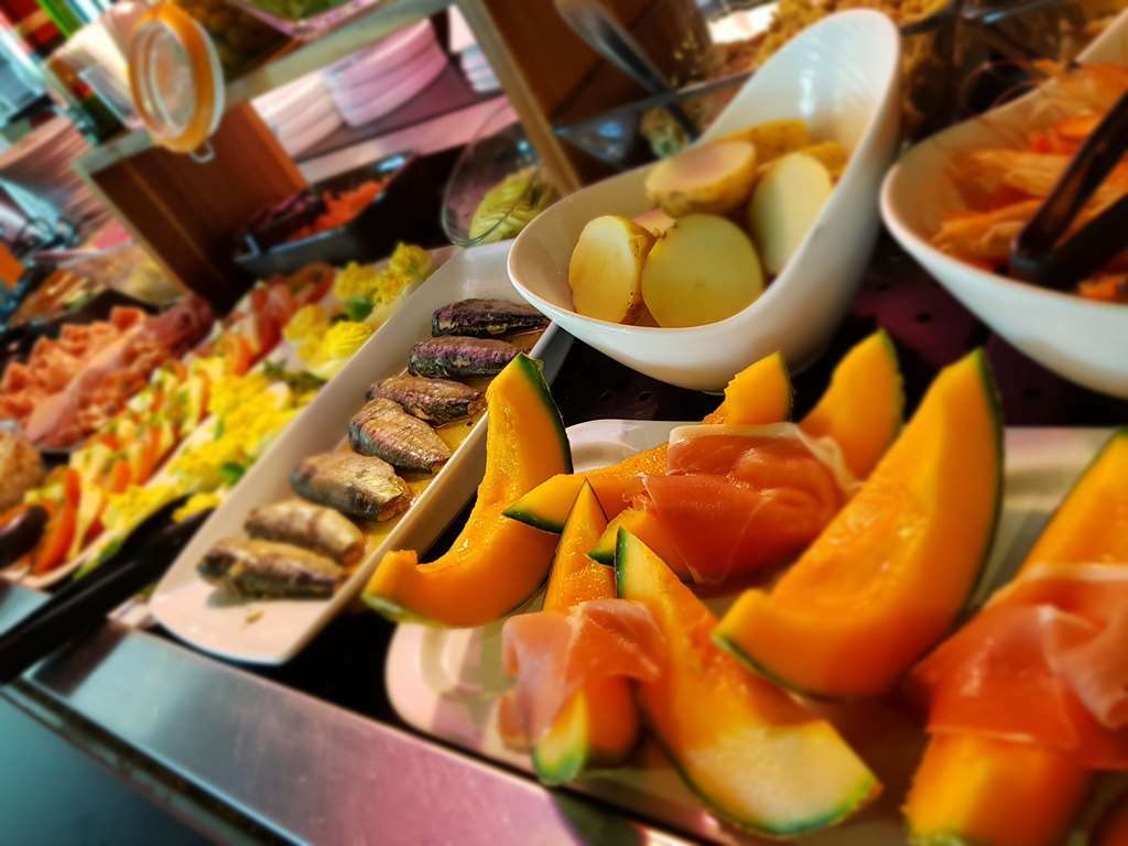 B&B Hotel Avignon Sud Parc Des Expositions Restaurang bild
